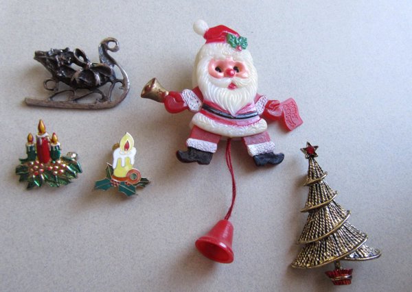 Vintage Christmas Jewelry Lot Mechanical Santa Pin Hong Kong Pins