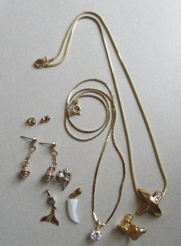 One Carat CZ Necklace And More Travel Safe Jewelry