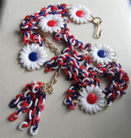 Mod 1960's Daisy Chain Belt Parts For Jewelry Making Or Crafts