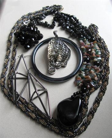 Vintage and Up Jewelry Lot  Alfani Chain Lucite Leopard Gemstone Necklace