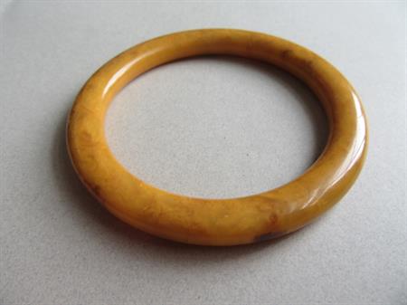 Vintage Bakelite Peanut Butter Bangle Bracelet