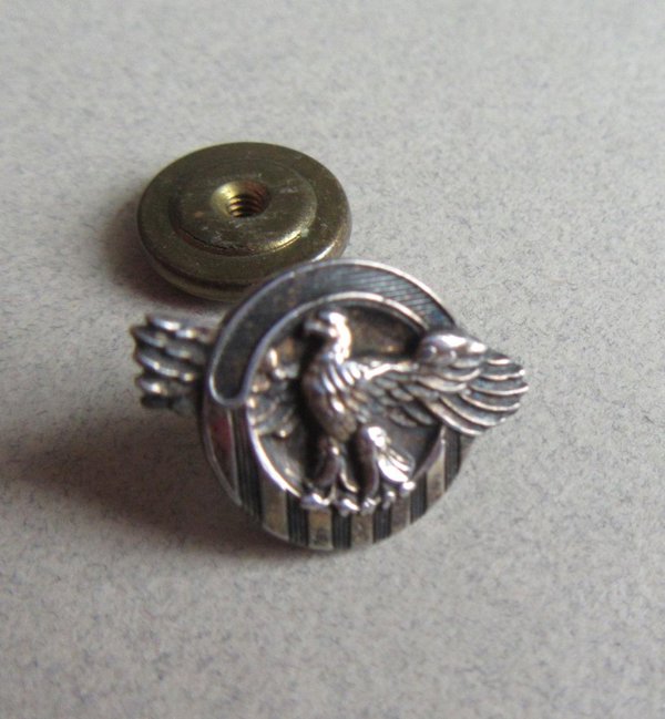 WWII Sterling Honorable Service Eagle Ruptured Duck Lapel Pin 1945