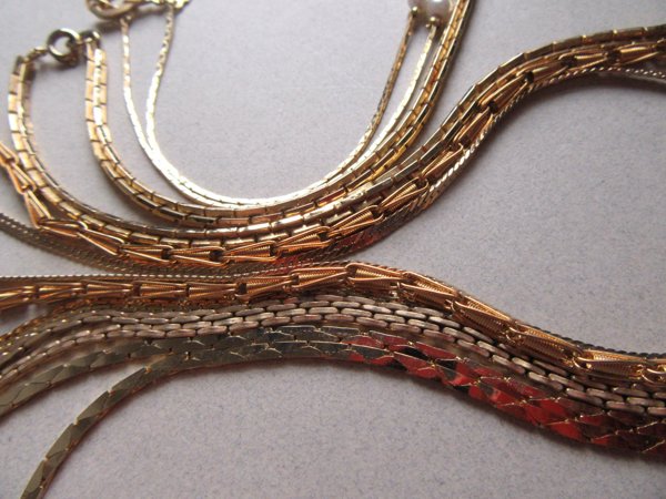 Vintage Gold Tone Chains Lot Travel Safe Jewelry