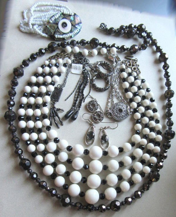 Vintage and Up Black White Jewlery Lot