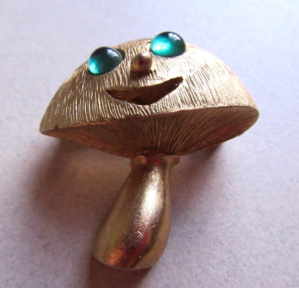 Anthropomorphic Pin JJ Jonette Mod Mushroom Vintage Jewelry
