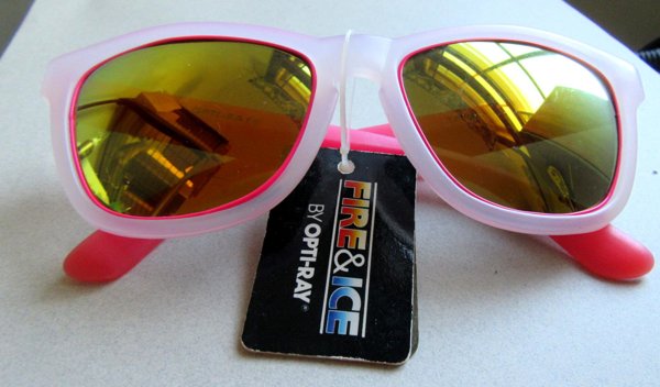 Vintage 1980's Opti Ray Iridescent Pink Ladies Sunglasses W/Tag