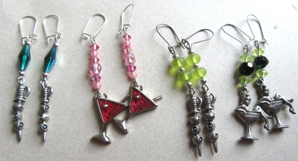 Martini Olive Pierced Earrings And Girl In Glass Cosmopolitan 