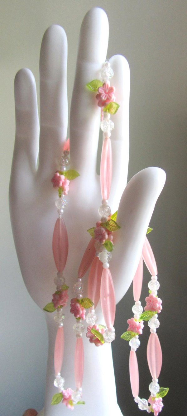 Vintage Mod 1960's Lucite Pink Flowers and Leaves  Necklace