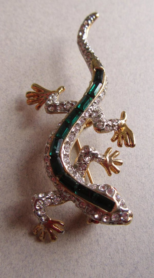 Rhinestone Lizard Pin Brooch Never Worn