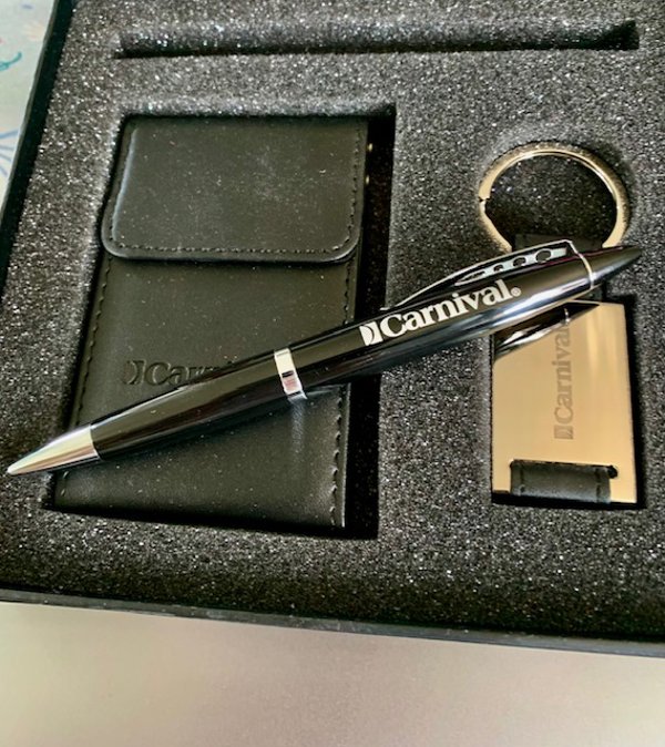 Carnival Cruise Three Piece Business Set Never Used Diamond/Platinum Gift