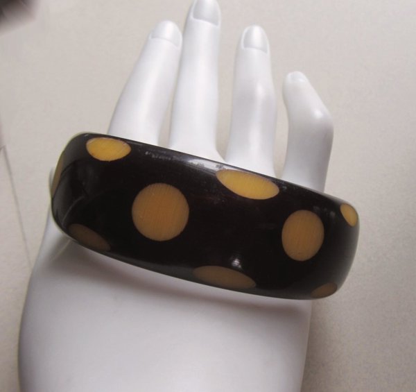 Lucite Yellow Polka Dot Bangle Bracelet Never Worn