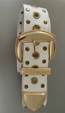1970's Ladies Studded White Belt Vintage Accessories