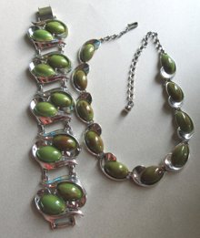 Vintage Mid Century Bakelite Necklace And Bracelet Set Signed Charel