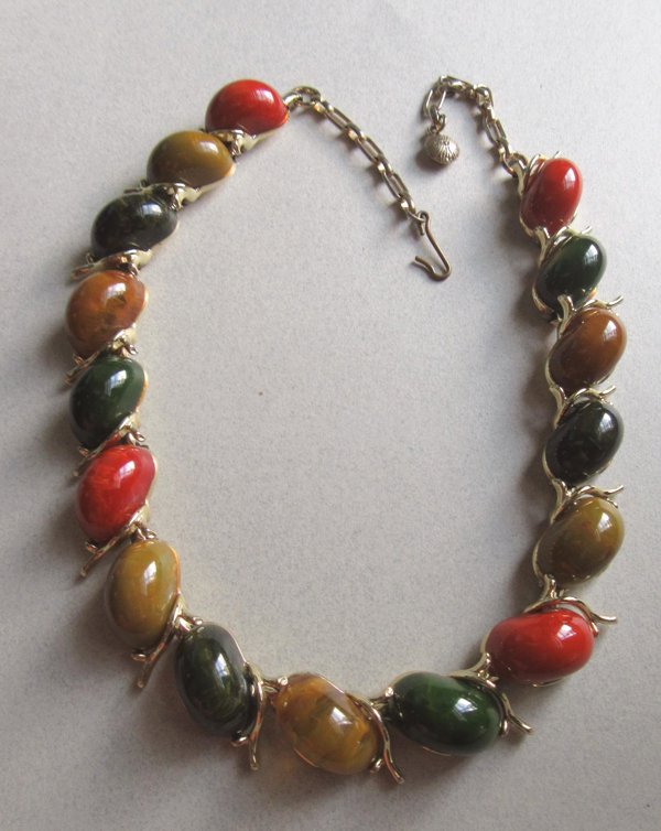 1950's Multi Color Bakelite Choler Necklace Vintage Jewelry