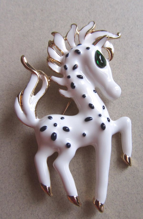 White And Navy Enameled Horse Pin FAKE Crown Trifari Precious Pets Knockoff
