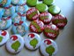 Grinch Mini Button Pins Lot 32 Count Cindy-Lou Who, Max Dr. Seuss