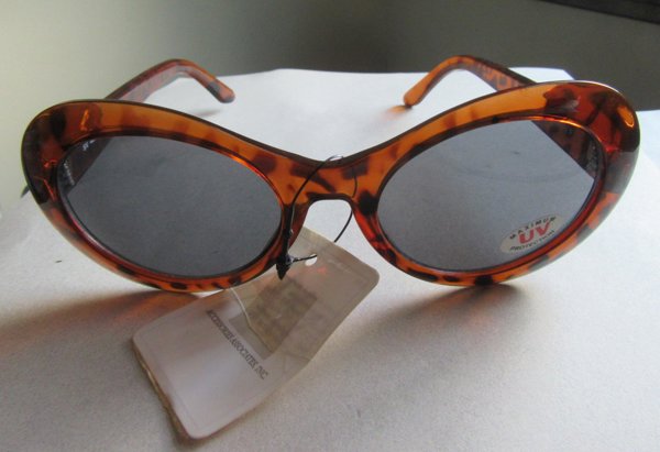 Vintage 1990's Ladies Tortoise Sunglasses Never Worn Original Tag
