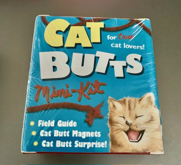 Cat Butt Magnets Sealed Blue Q Great Stocking Stuffer or Secret Santa 
